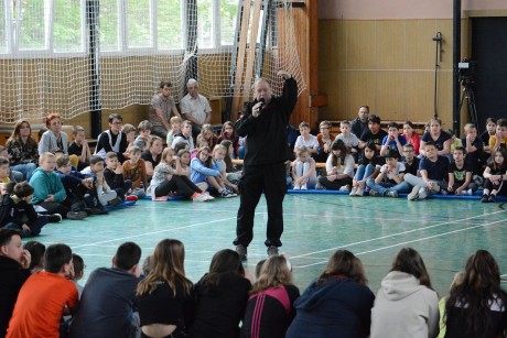 A Hős benned van - merjünk segíteni, ha valaki bajban van